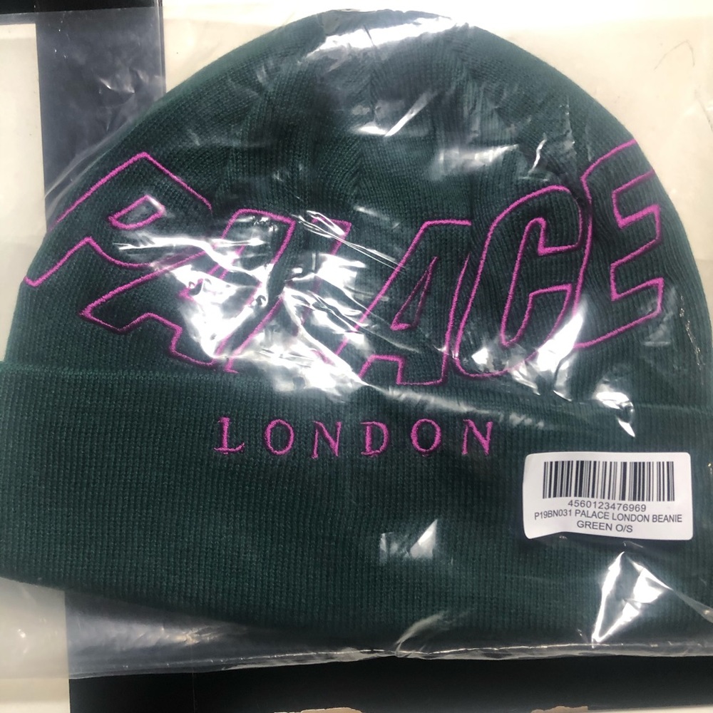 Palace Beanie forest green/purple